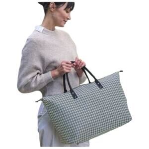 Lulu Dharma white gray houndstooth weekender travel duffel bag w/ strap NWT